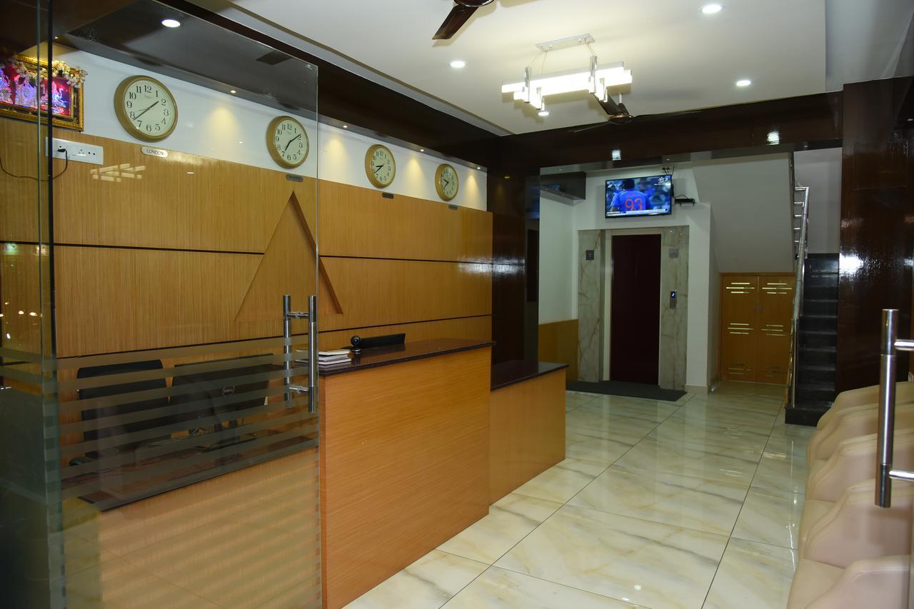 Capital O 76622 Hotel Raama Grand Mysore Extérieur photo